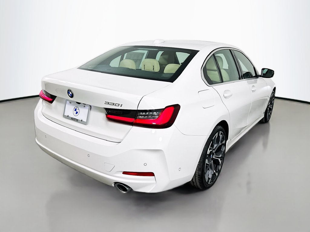 Used 2026 BMW 330i Sedan w/ Premium Package RWD image 5