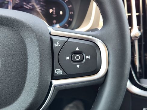 Used 2025 Volvo S60 B5 Core w/ Protection Package Premier image 29