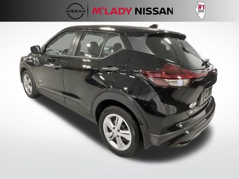 Certified 2025 Nissan Kicks Play S image 6