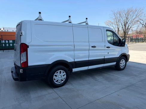 Used 2019 Ford Transit 150 130 Low Roof RWD image 9