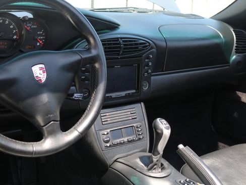 Used 2002 Porsche Boxster RWD image 31