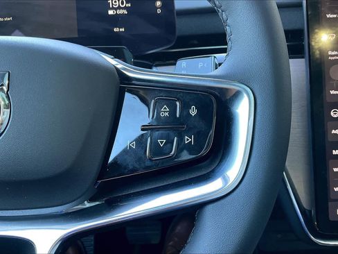 New 2025 Volvo EX90 Ultra w/ Protection Package Premier image 18