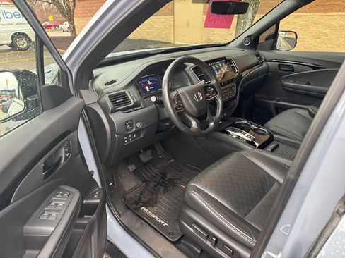 Used 2022 Honda Passport Elite image 8
