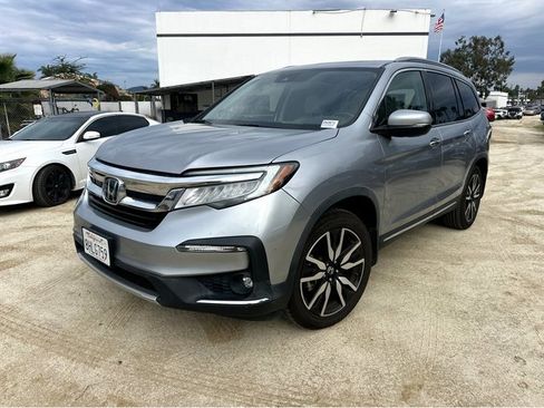 Used 2019 Honda Pilot Touring image 3