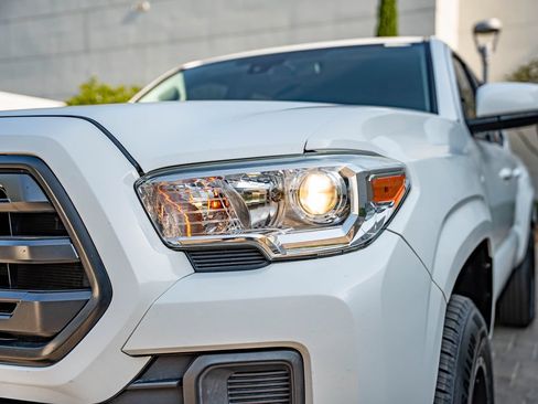 Used 2018 Toyota Tacoma SR w/ SR Convenience Package RWD image 13
