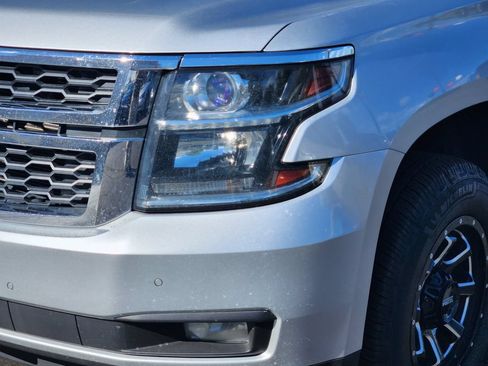 Used 2015 Chevrolet Tahoe LT w/ Luxury Package AWD/4WD image 10