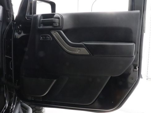 Used 2014 Jeep Wrangler Unlimited Sport w/ Quick Order Package 24S AWD/4WD image 29