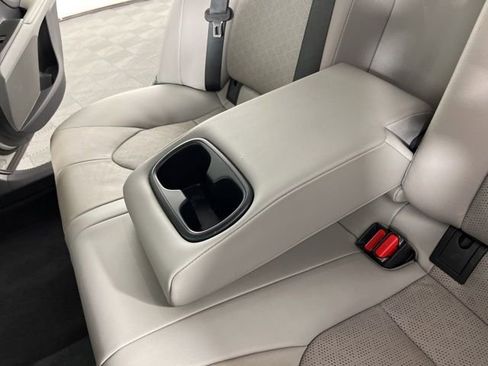 Used 2023 Toyota Camry XSE image 41