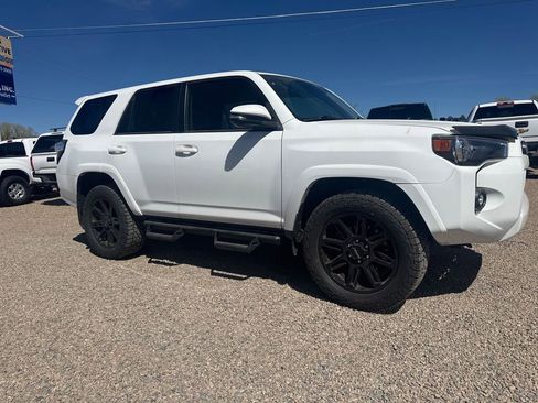 Used 2024 Toyota 4Runner SR5 Premium w/ Moonroof Package image 3