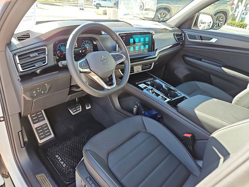 New 2026 Volkswagen Atlas Cross Sport SEL R-Line image 11