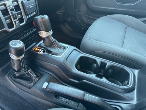 Certified 2019 Jeep Wrangler Unlimited Sahara image 11