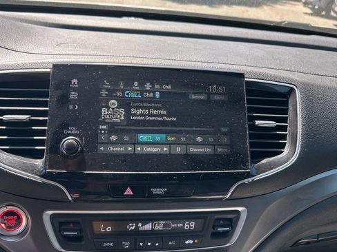 Used 2022 Honda Passport EX-L image 12