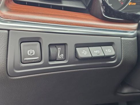 New 2026 Cadillac XT5 Premium Luxury w/ Driver Assist Package FWD image 24