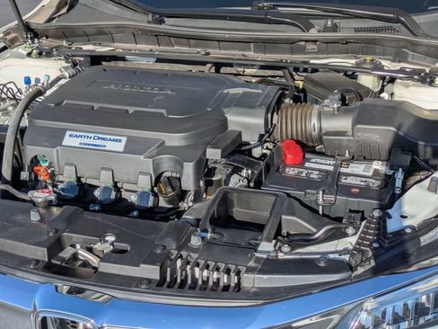 Used 2017 Honda Accord Touring image 34