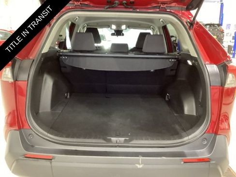 Used 2025 Toyota RAV4 XLE AWD/4WD image 15