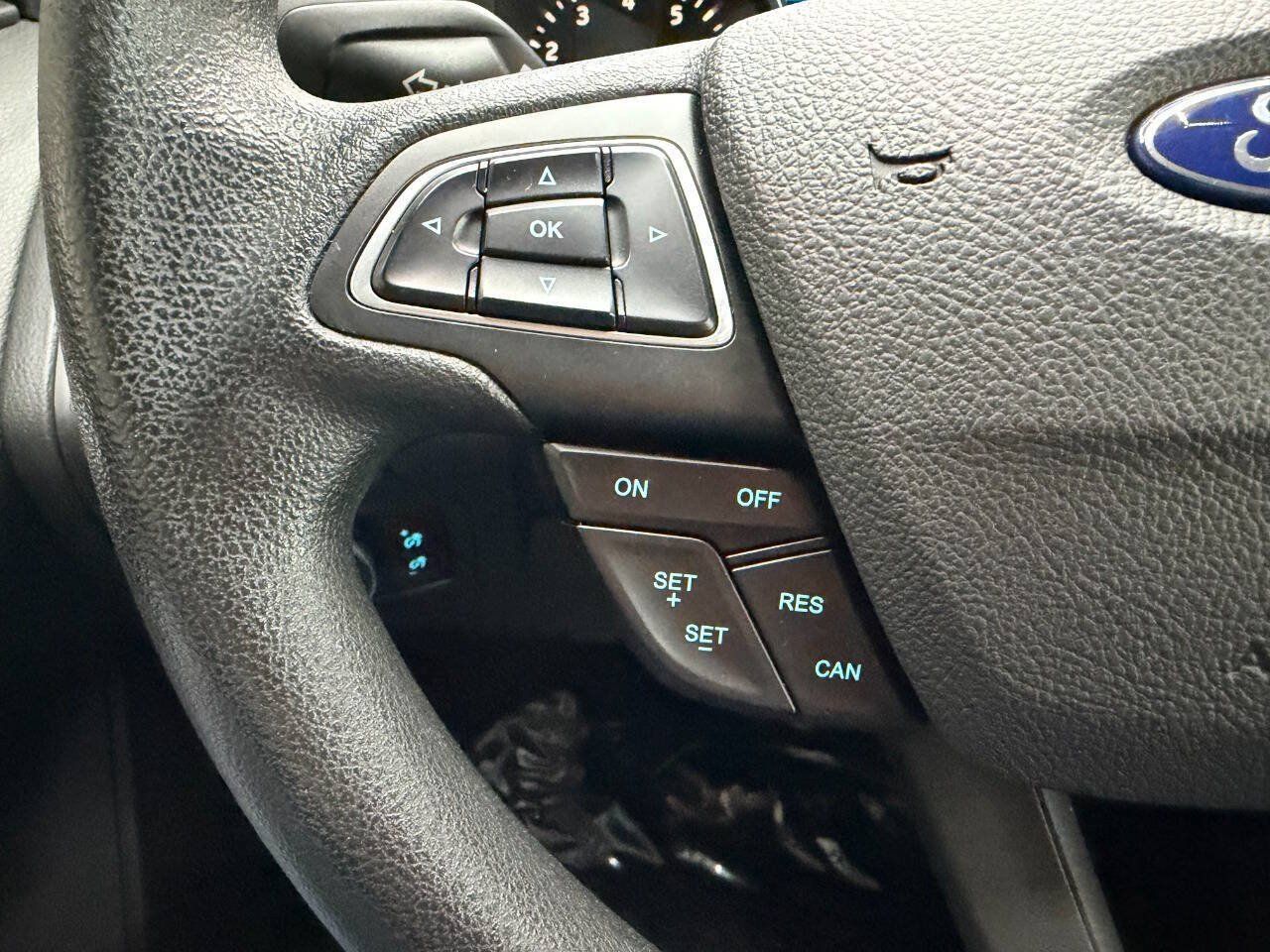 Used 2017 Ford Focus SE FWD image 23