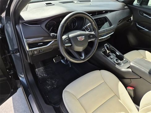 Certified 2021 Cadillac XT4 Sport image 16