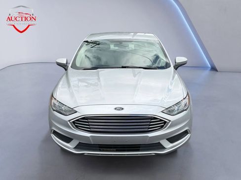 Used 2017 Ford Fusion SE image 8