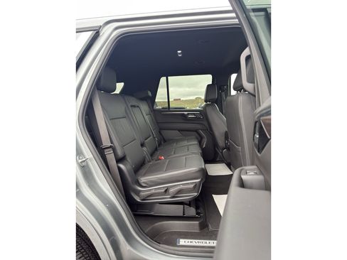 Used 2025 Chevrolet Tahoe LT AWD/4WD image 19
