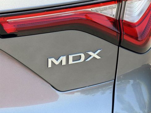 Used 2023 Acura MDX FWD w/ Technology Package image 8