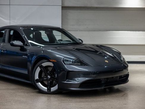 Used 2025 Porsche Taycan image 16