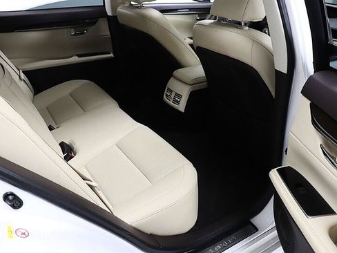 Used 2017 Lexus ES 350 w/ Premium Package FWD image 14