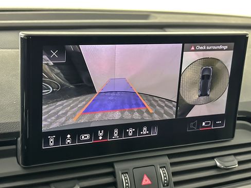 Used 2023 Audi Q5 e Premium Plus w/ Premium Plus Package image 18