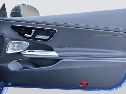 Certified 2025 Mercedes-Benz CLE 300 4MATIC Coupe image 15