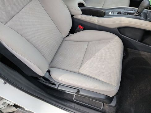 Used 2016 Honda HR-V LX image 22