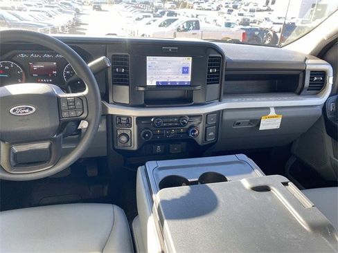 New 2026 Ford F550 4x4 Crew Cab Super Duty image 32