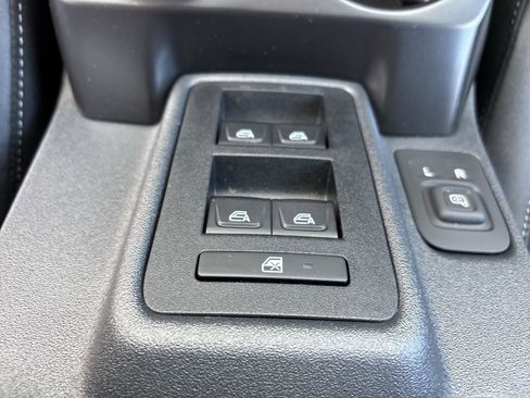 New 2025 Ford Bronco Badlands image 16