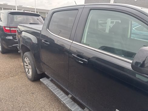 Used 2016 GMC Canyon SLE w/ Nightfall Edition image 17