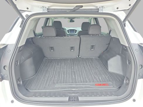 Certified 2024 GMC Terrain SLE w/ Driver Convenience Package FWD image 13