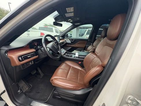Used 2021 Lincoln Aviator Reserve w/ Equipment Group 202A AWD/4WD image 7