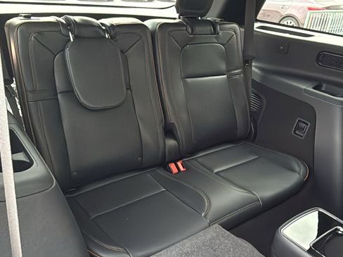 New 2025 Lincoln Aviator Black Label w/ Black Label Special Edition image 12