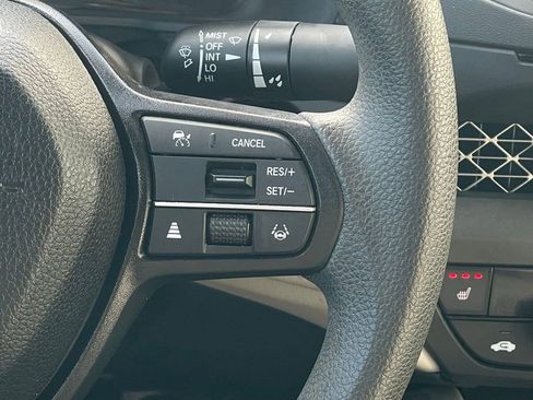 Used 2023 Honda Accord EX image 14