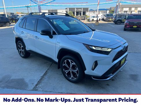 Used 2023 Toyota RAV4 XSE AWD/4WD image 1