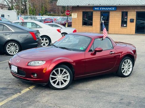 Used 2008 MAZDA MX-5 Miata Grand Touring w/ Premium Pkg image 2
