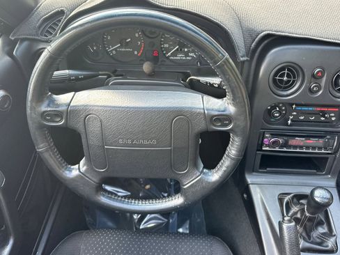 Used 1997 MAZDA MX-5 Miata image 15