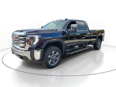 New 2025 GMC Sierra 3500 SLT w/ SLT Premium Package image 3