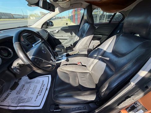 Used 2011 Volvo S60 T6 image 29