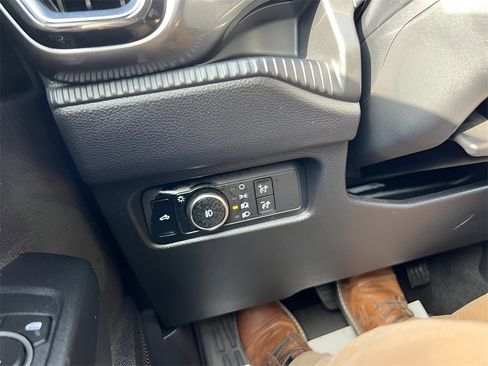 Used 2025 Ford Ranger XLT w/ Equipment Group 301A High image 21