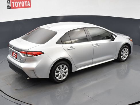 Used 2025 Toyota Corolla LE FWD image 19