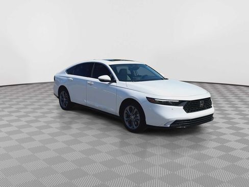 New 2026 Honda Accord EX-L image 2