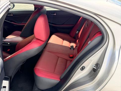 Used 2022 Lexus IS 300 RWD image 17