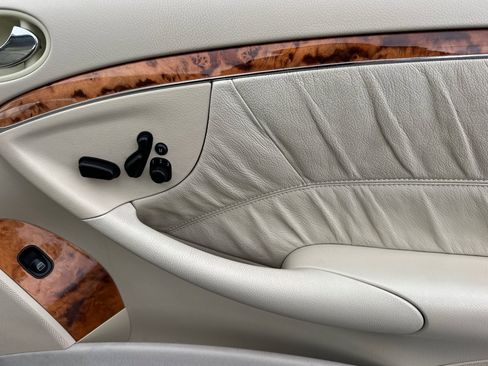 Used 2004 Mercedes-Benz CLK 320 Coupe image 18