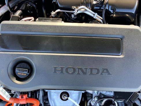 Used 2025 Honda Accord Touring image 32