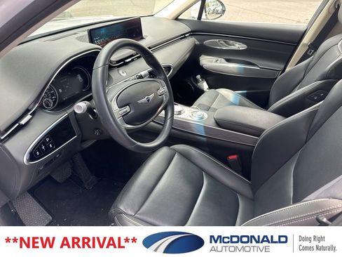 Used 2023 Genesis GV70 2.5T w/ Advanced Package AWD/4WD image 9