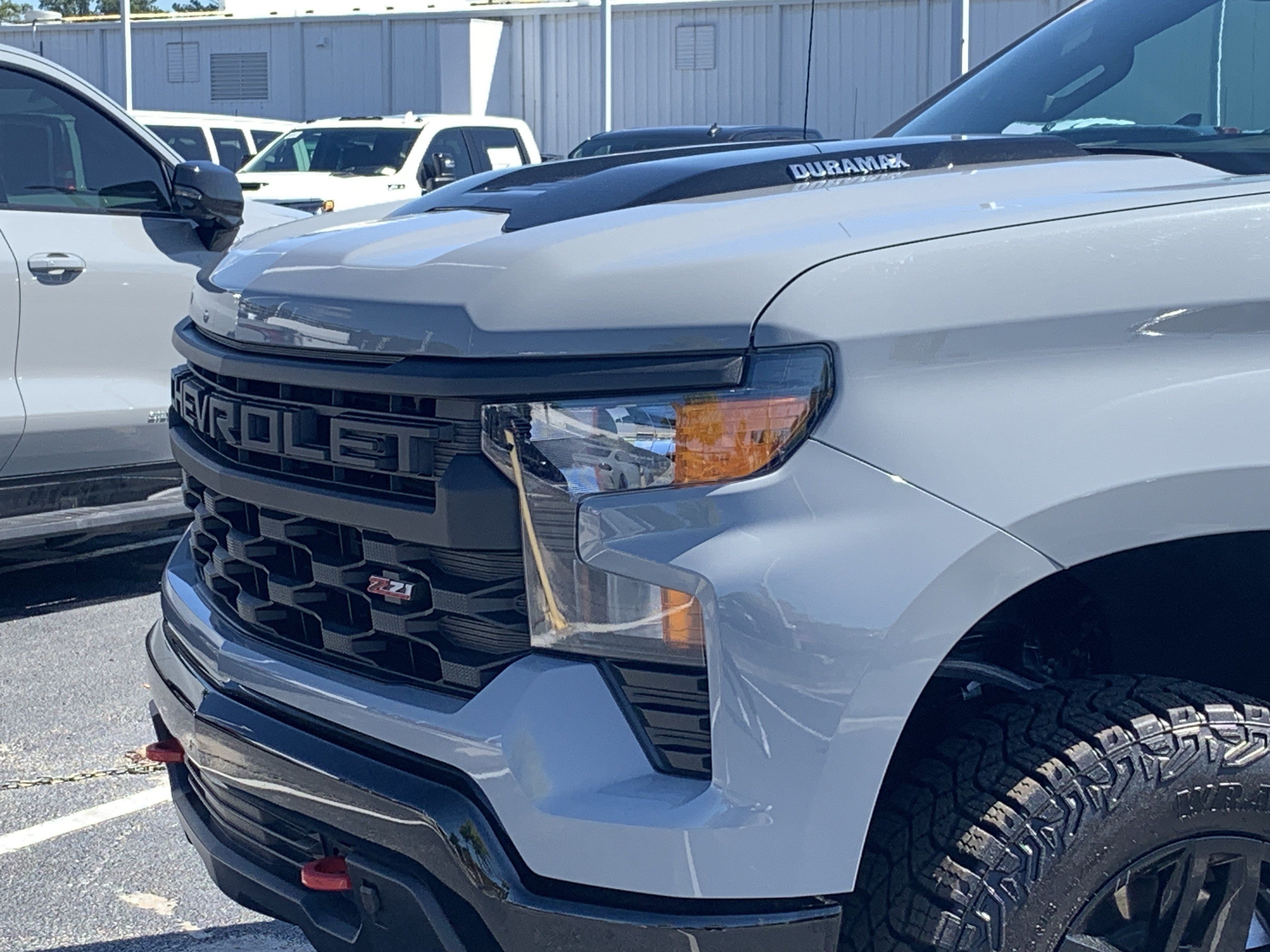 Used 2025 Chevrolet Silverado 1500 Custom Trail Boss AWD/4WD image 6