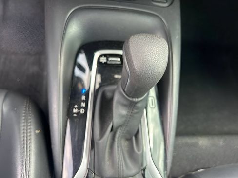 Used 2025 Toyota Corolla XSE FWD image 27